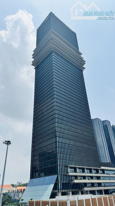 ĐỈNH NÓC - KỊCH TRẦN ! BÁN NHÀ MẶT PHỐ HÀNG BÀI 2290M2 - MẶT TIỀN 37M - THÔNG SỐ VÀNG - 2