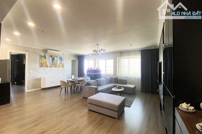Chuyển nhượng căn góc, giá tốt, full nội thất hiện đại,tại E4  KĐT Ciputra Tây Hồ - 1