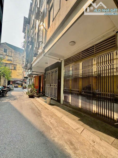 Bán nhà 2 mặt ô tô tránh, kinh doanh tại  phân lô Trần Quốc Hoàn - Cầu Giấy, 40m2, 13.x tỷ - 1