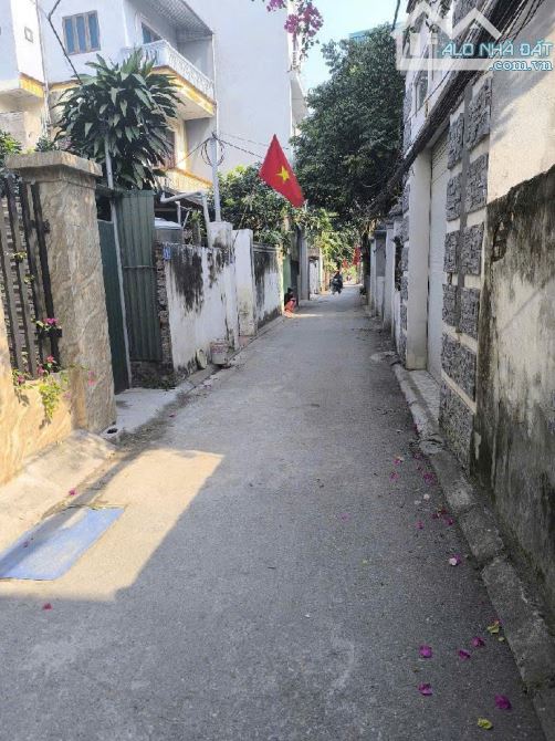 BÁN ĐẤT- BẮC CẦU - NGỌC THỤY - OTO - 5P TỚI CẦU LONG BIÊN - 58M2 - 4TY4 - 1