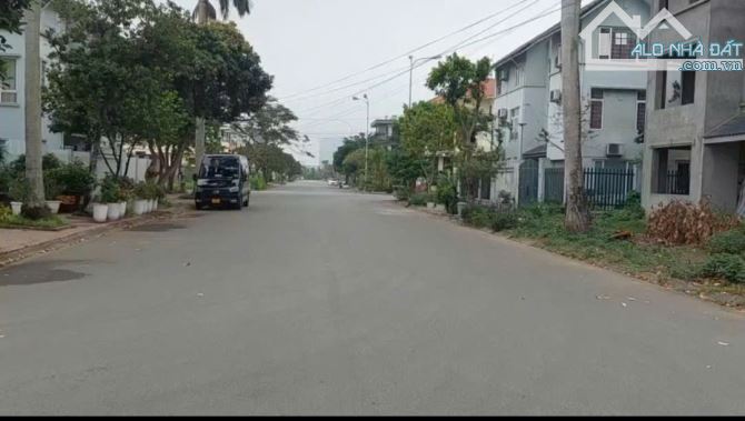 Bán lô biệt thự  DT 185 M Anh Dũng 3 Dương Kinh - 1
