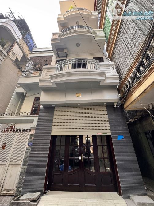 Hàng Hiếm. Bán Nhà 4 Tầng Ngõ ôtô Phố Trung Kính. 59m2 - MT:4m. Gần Phố, Ở Ngay. - 1