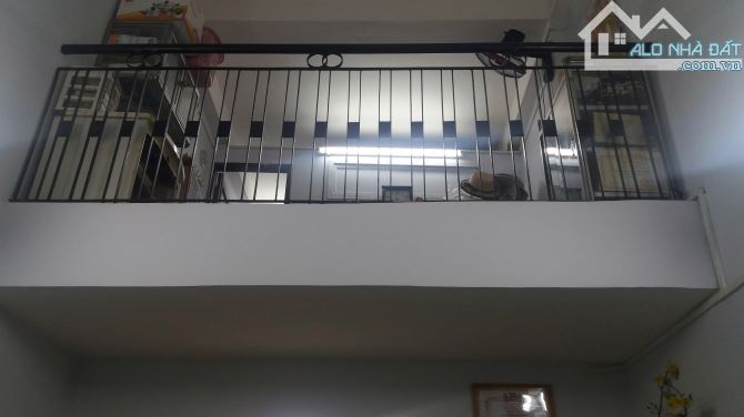 NHÀ SÁT BẾN XE CHỢ LỚN  - QUẬN 6 – CHỈ 2.5X TỶ - 3 TẦNG BTCT - DTSD 45M2 - 3PN - SHR - 1