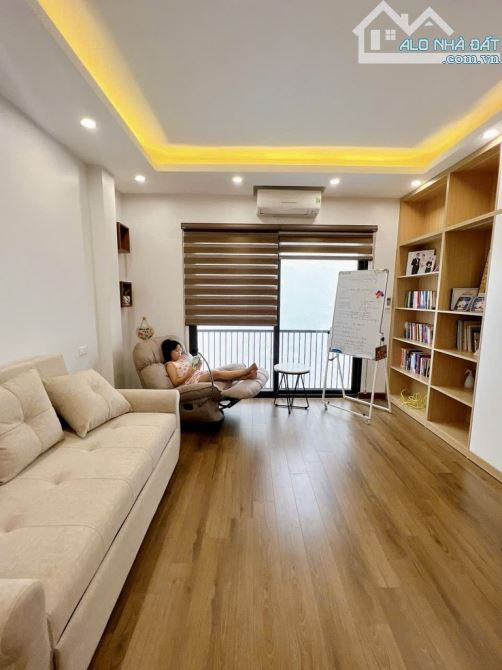 Bán nhà DƯƠNG KHUÊ – CẦU GIẤY, 36m2 x 5 tầng. NHÀ ĐẸP, ở luôn, Giá 6.75 tỷ. - 1
