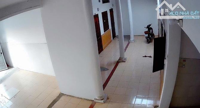 BÁN DÃY TRỌ HẺM 23 GIẢI PHÓNG - DT: 10x27m - H: TÂY BẮC - TC: 200m2 - 5,65 TỶ ( TLM ) - 1