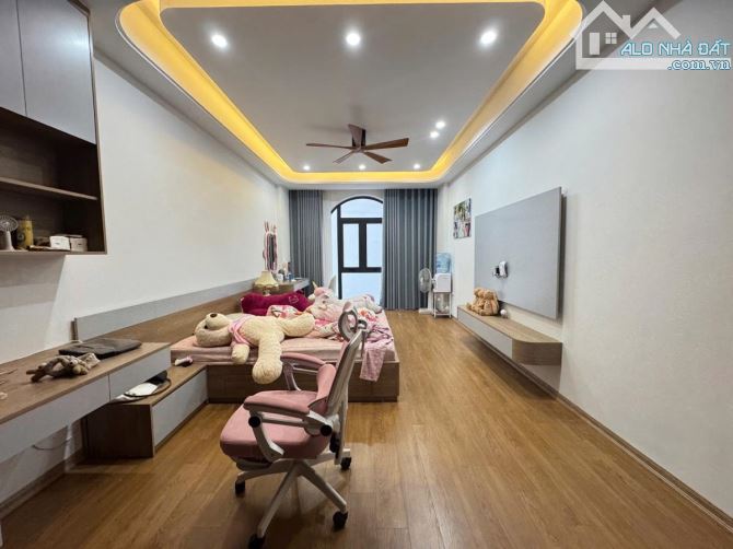 BÁN NHÀ PHÂN LÔ PHỐ NGỌC LÂM LONG  BIÊN 15 TỶ DT 70m2 x MT: 6m x 4.5 TẦNG  KINH DOANH  Ô T - 1