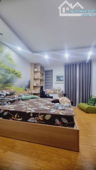 Cần bán nhà 6T THANG MÁY tại Đường Láng, Đống Đa, 40m2, 8.2 tỷ mới cứng - 1