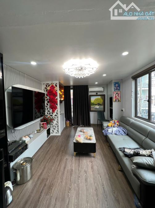 Hiếm Có Khó Tìm - Bán Nhà Nguyễn Xuân Khoát - Bắc Từ Liêm - 45m2 x 5T - 8,9 Tỷ - 1