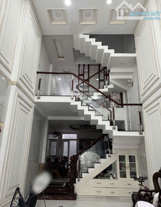 Q8 Ô TÔ VÀO NHÀ 5 TẦNG MỚI VÀO Ở NGAY HẺM THẲNG 1 TRỤC CÁCH 50M RA MẶT TIỀN 9.2T - 1