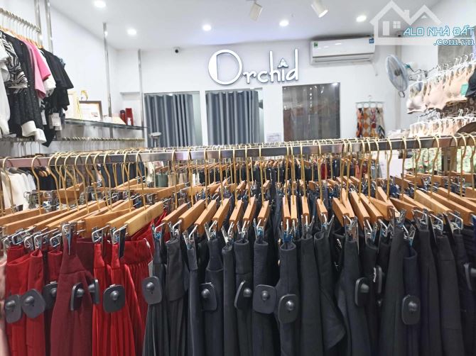BÁN NHÀ PHỐ ĐỨC GIANG DT 85M2, C4, MT 4.5M - Ô TÔ TRÁNH - VỈA HÈ - KD ĐỈNH - 1