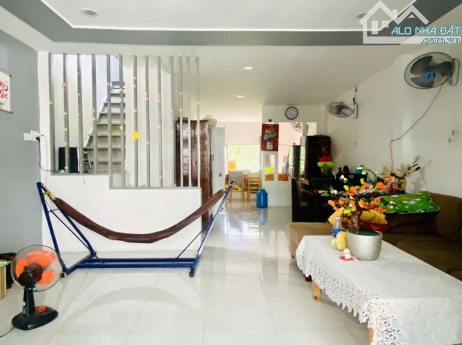 NHÀ Ở GIÁ RẺ - 75M2 SỔ HỒNG RIÊNG - GIÁ 1 TỶ 3 CÓ TL - 1