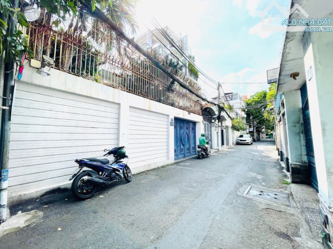 Biệt Thự 7x26m 1 Hầm 4 Lầu Hẻm Vip 48 Hồ Biểu Chánh-Gần Nguyễn Văn Trỗi-Huỳnh Văn Bánh - 1