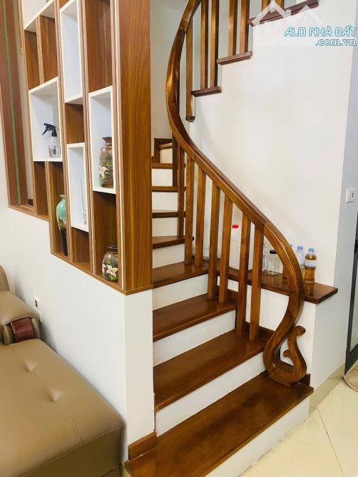 Bán Nhà Bồ Đề, Long Biên 5T, 33m2, giá 7,75 tỷ (cam kết chuẩn) - 1
