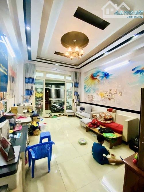 Nhà 2 tầng mặt tiền đường Nguyễn đình chiều đông hoà dĩ an - 1