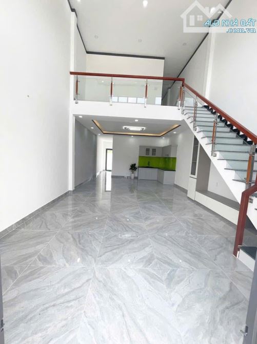BÁN CĂN NHÀ MỚI 100% NGAY ĐỨC HOÀ ĐÔNG, ĐỨC HOÀ GIÁ 2TY150 (TL), DT 100M2 - 1