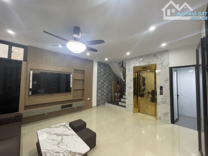BÁN NHÀ VŨ TRỌNG PHỤNG. DT 38M2 x 6TẦNG THANG MÁY, MT 4M. NGÕ NÔNG GẦN PHỐ. GIÁ 9.7TỶ - 1