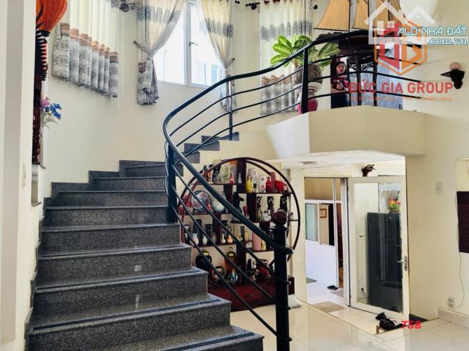 Biệt thự siêu đẹp tâm huyết gia chủ 268m2 giá 11 tỷ cần bán ngay Vincom sổ sẵn công chứng - 15