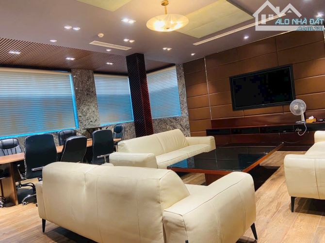 Bán Biệt Thự 1624m2(35mx50m) Siêu Rộng Tại Thảo Điền,Q2-Hầm 2 Tầng-Hồ Bơi Sân Vườn Đẹp - 2