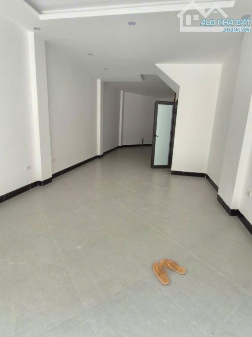 SIÊU PHẨM PHÂN LÔ HAI MẶT NGÕ – OTO LÙI CỬA – CÁCH PHỐ 15M – GIÁ CHỈ 15.3 TỶ – CHỦ VỪA GIẢ - 2
