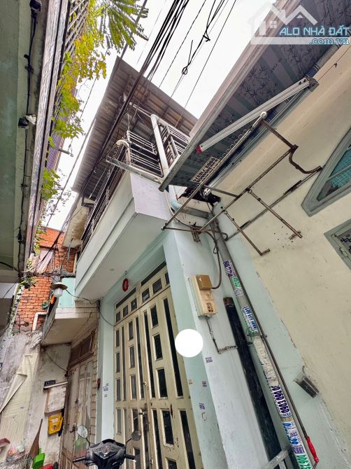 ✨ Nhà 2 Tầng gần Chợ Tân Hương, cách Mặt Tiền chỉ 30M, DT 28M2 (Ngang 3.6M x 9M) - 3,38 TỶ - 2