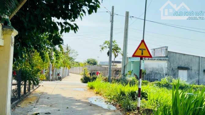 Bán Đất 934m Thị Trấn Đất Đỏ THổ cư 60m Khu Trung Tâm Dân Cư Đông Gần Trung Tâm Hành Chinh - 2