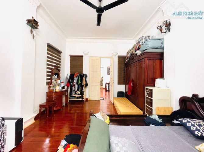 Bán nhà 2 mặt ô tô tránh, kinh doanh tại  phân lô Trần Quốc Hoàn - Cầu Giấy, 40m2, 13.x tỷ - 2