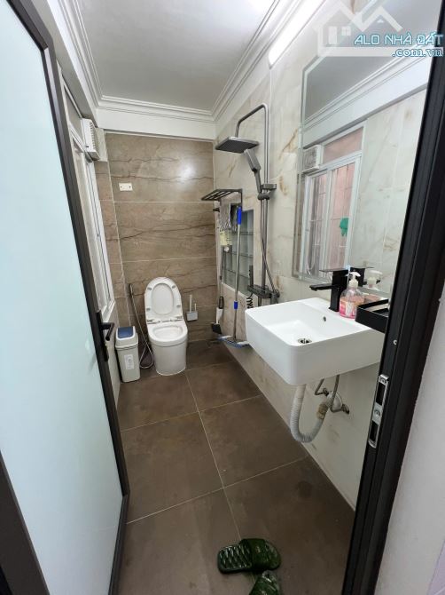 Bán nhà mặt phố Nguyễn Tư Giản - 70m² x 5 tầng + tum - nhà full nội thất - sổ đỏ chính chủ - 2