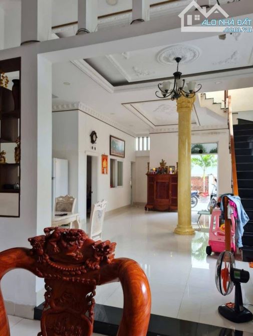 BIỆT THỰ-NGAY CHỢ LÝ PHỤC MAN, 4 TẦNG, 150M2, P.BÌNH THUẬN QUẬN 7- Giá chỉ 12 tỷ 7 - 2