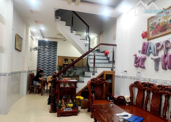 Quận 12 - Nhà 4 tầng 4PN - Hẻm ô tô TX25 - chỉ 5.x tỷ - 2