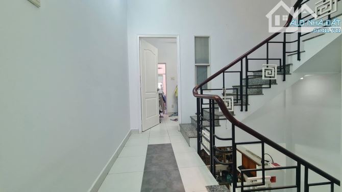 QUẬN 4 - MT TT QUẬN 4 - KHU DÂN CƯ AN NINH, BUÔN BÁN SẦM UẤT - GIÁ 30 TỶ - 2