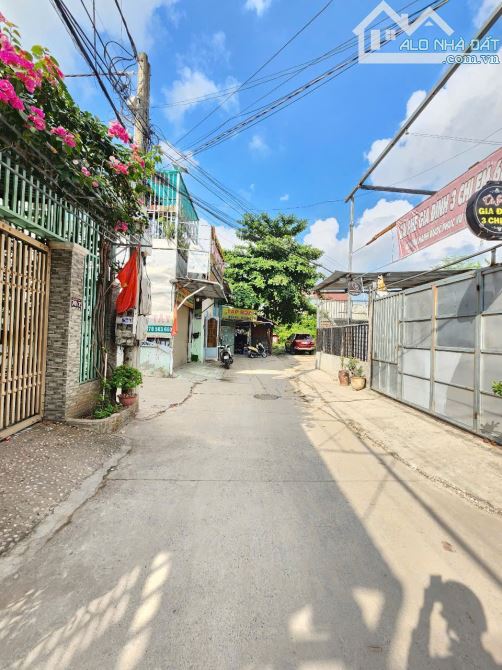 đất tặng nhà cấp 4 161.3m2 2ty5 TL gần đường Lê Thị Trung P.Bìn Chuẩn - 2