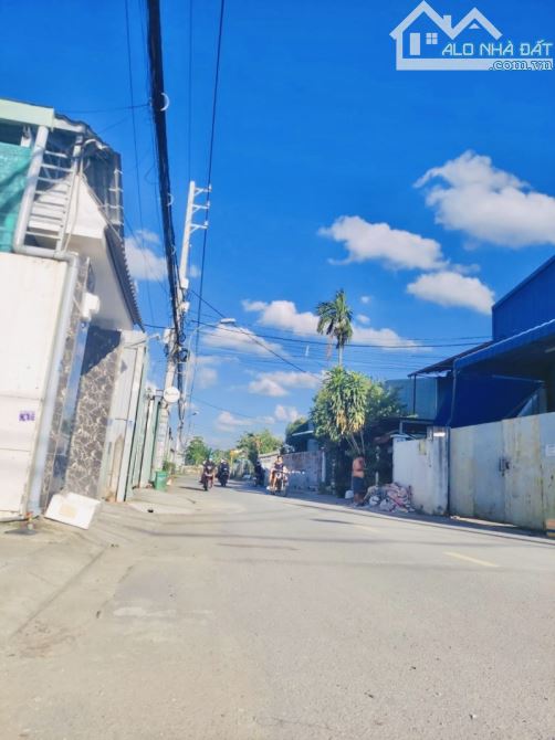 BÁN ĐẤT - LÔ GÓC 2 MẶT TIỀN - 600 M2 - (14 x 46m ) - AN PHÚ ĐÔNG - QUẬN 12. GIÁ: 17,8 TỶ. - 2