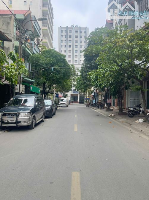 CHO THUÊ NHÀ NGUYÊN CĂN 19D1 - YÊN PHÚC ĐỐI DIỆN BỆNH VIỆN 16A - 18TR/ THÁNG - 2