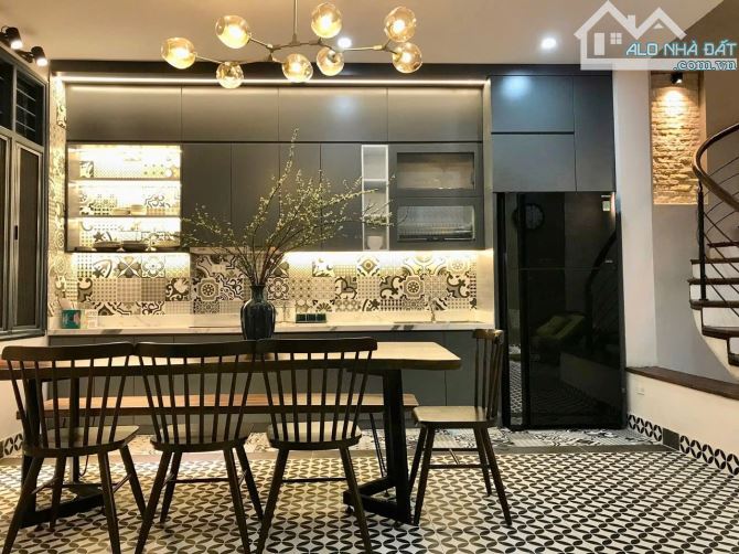 Bán nhà Dịch Vọng Cầu Giấy khu phân lô ô tô tránh ô tô vào nhà 2 thoáng 1 nhà ra phố - 2