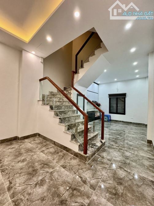 Đường Láng, 2 thoáng, Oto đỗ cửa, Ngõ thông, KD đỉnh. 52m2x4t, MT 4m. Chỉ 13.2 tỷ - 2