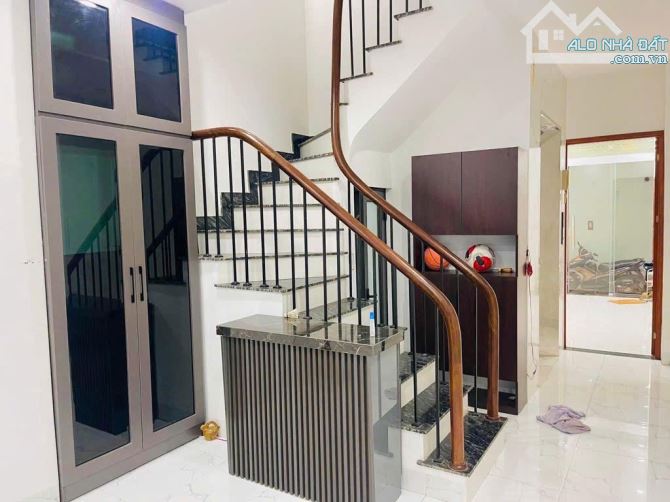 Bán nhà phân lô 2 mặt ô tô -  kinh doanh tại Xuân Thuỷ, 7 tầng, thang máy, 50m2, 15.x tỷ - 2