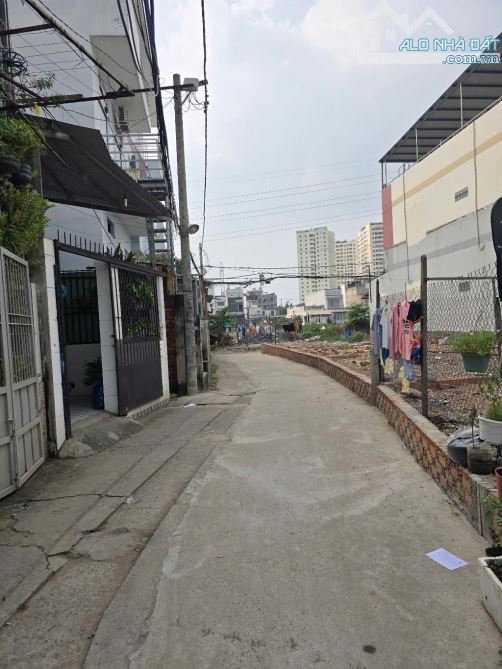 ĐẤT BÌNH TÂN - 82M2 - HẺM Ô TÔ 4M - KHU VỰC TIỀM NĂNG TƯƠNG LAI - 2