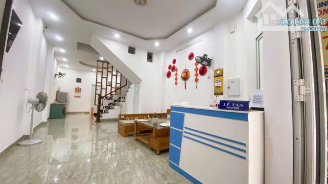BÁN KHÁCH SẠN ĐANG KINH DOANH TỐT – VỊ TRÍ VÀNG TRUNG TÂM TP HUẾ - 2