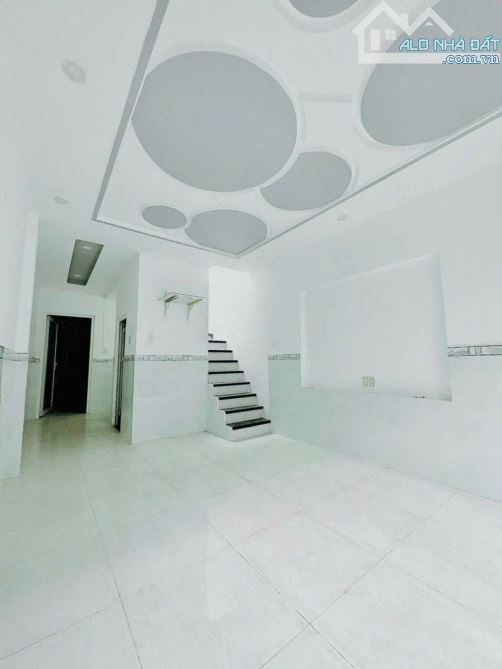 NHÀ CÁCH MẠNG THÁNG TÁM-TÂN BÌNH-40M2- 2TÂNG 3PN. - 2