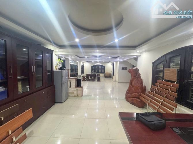 ❣️❣️ BIỆT THỰ 300m2 ĐỘC LẬP 3 TẦNG – KHU PHÂN LÔ VIP LÊ HỒNG PHONG, HẢI PHÒNG - 1