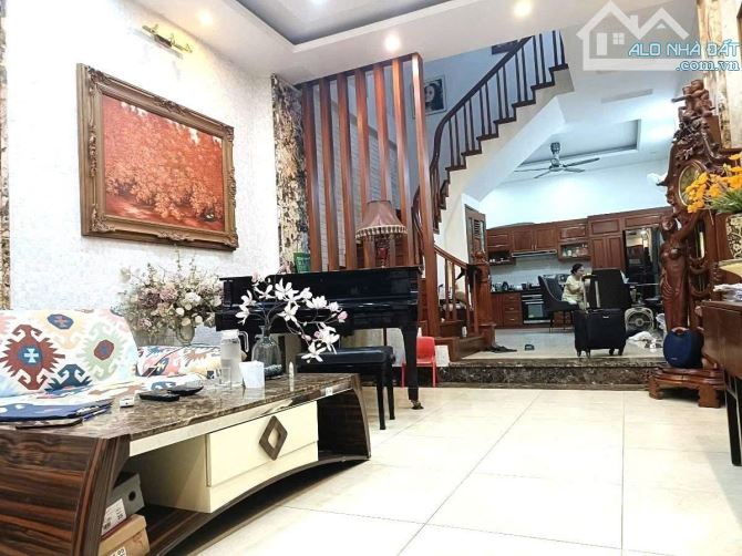 BÁN NHÀ PHÂN LÔ LÊ TRỌNG TẤN - THANH XUÂN - 100M2, 4 TẦNG, OTO TRÁNH, SỔ VUÔNG, XÂY TÂM HU - 3