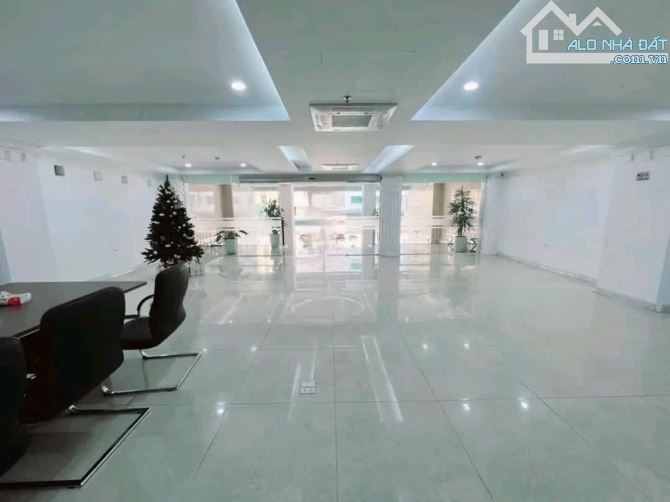 Bán nhà Mặt Phố Xã Đàn 185/200m 9Tầng Thang máy,MT 5.5m 150 Tỷ, 1 mặt ngõ nhà - 3