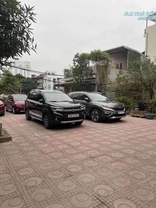 Bán đất Ngọc Thuỵ. 98m2. Mặt tiền 6m. Vỉa hè 3 oto tránh. Sát hồ điều hoà - 3