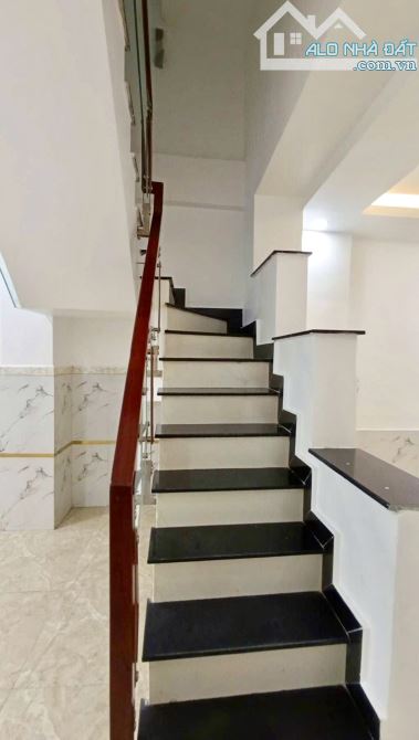 NHÀ 4 TẦNG QUẬN 8 HẺM THÔNG NGAY CẦU CHỮ Y - ĐANG CHO THUÊ DÒNG TIỀN ỔN ĐỊNH HÀNG THÁNG - 3