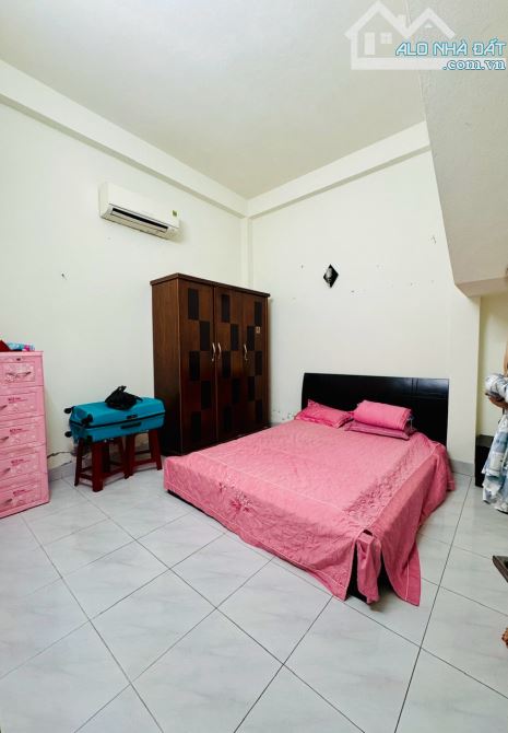 Nhà 2 tầng mặt tiền trung tâm khu Nam Việt Á, 95m2, gần sông, 6.x tỷ. - 3