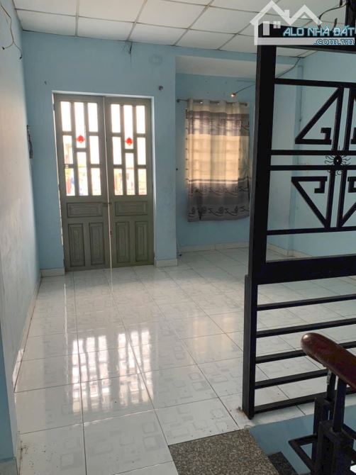 bán gấp nhà đẹp ở ngay ngã 5 vĩnh lộc ấp 4B - 3