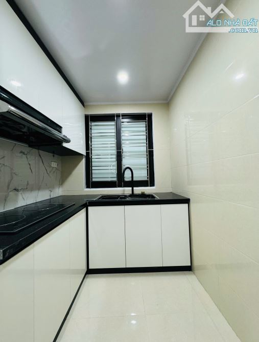 Bán căn tập thể  t1 đẹp, đối diện sân chơi siêu thoáng, vỉa hè đá bóng kinh doanh - 3