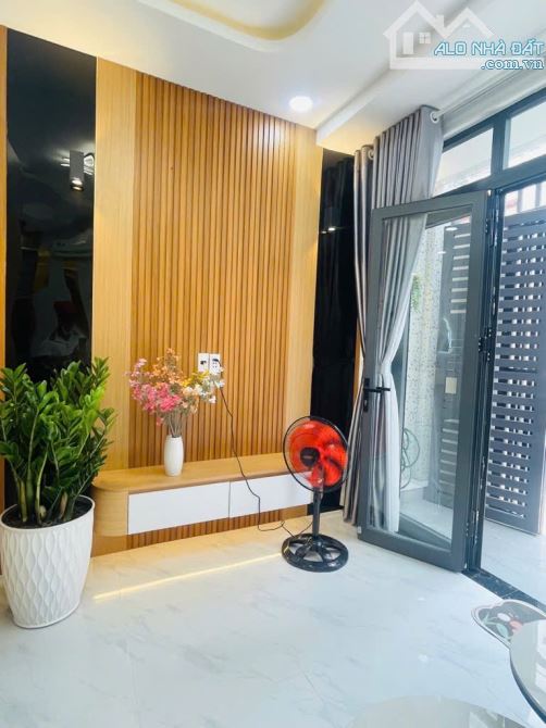 BÁN NHÀ HẺM 600 LÊ QUANG ĐỊNH, P1, GÒ VẤP – 60M² – HXH – NỘI THẤT CAO CẤP – NHỈNH 5 TỶ - 3