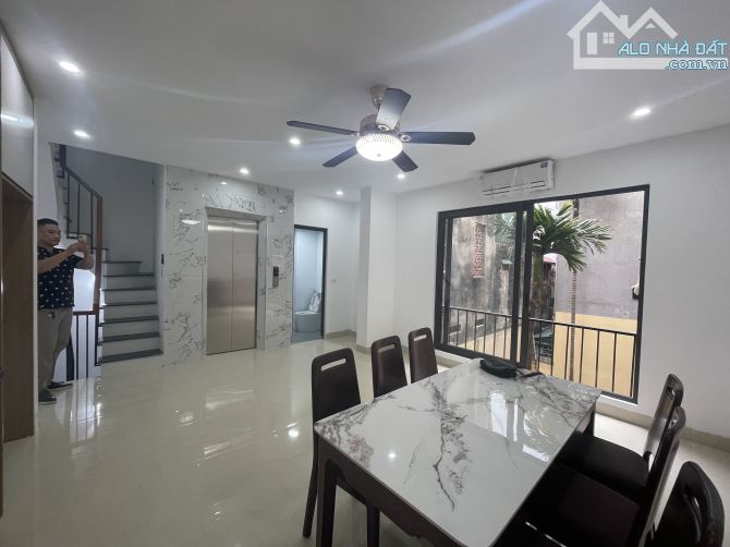 BÁN NHÀ VŨ TRỌNG PHỤNG. DT 38M2 x 6TẦNG THANG MÁY, MT 4M. NGÕ NÔNG GẦN PHỐ. GIÁ 9.7TỶ - 3