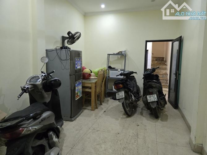 Cực hiếm, ba gác đỗ cửa, Khâm Thiên, 20m ra ô tô, 26m2, 4 tầng 1 tum, chỉ hơn 5 tỷ - 3